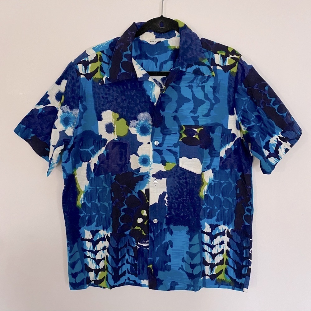 Made in Hawaii Blue and Lime Floral Botton Down Shirt - Picture 3 of 4